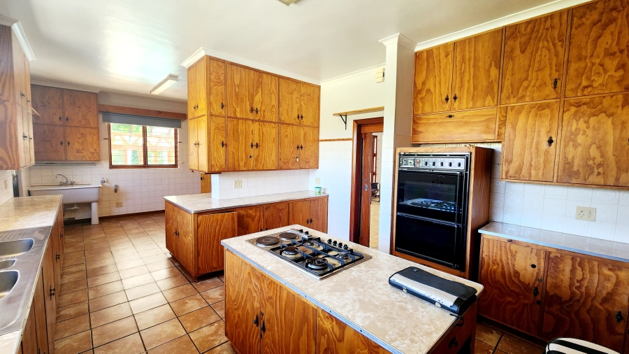 3 Bedroom Property for Sale in Heatherlands Western Cape